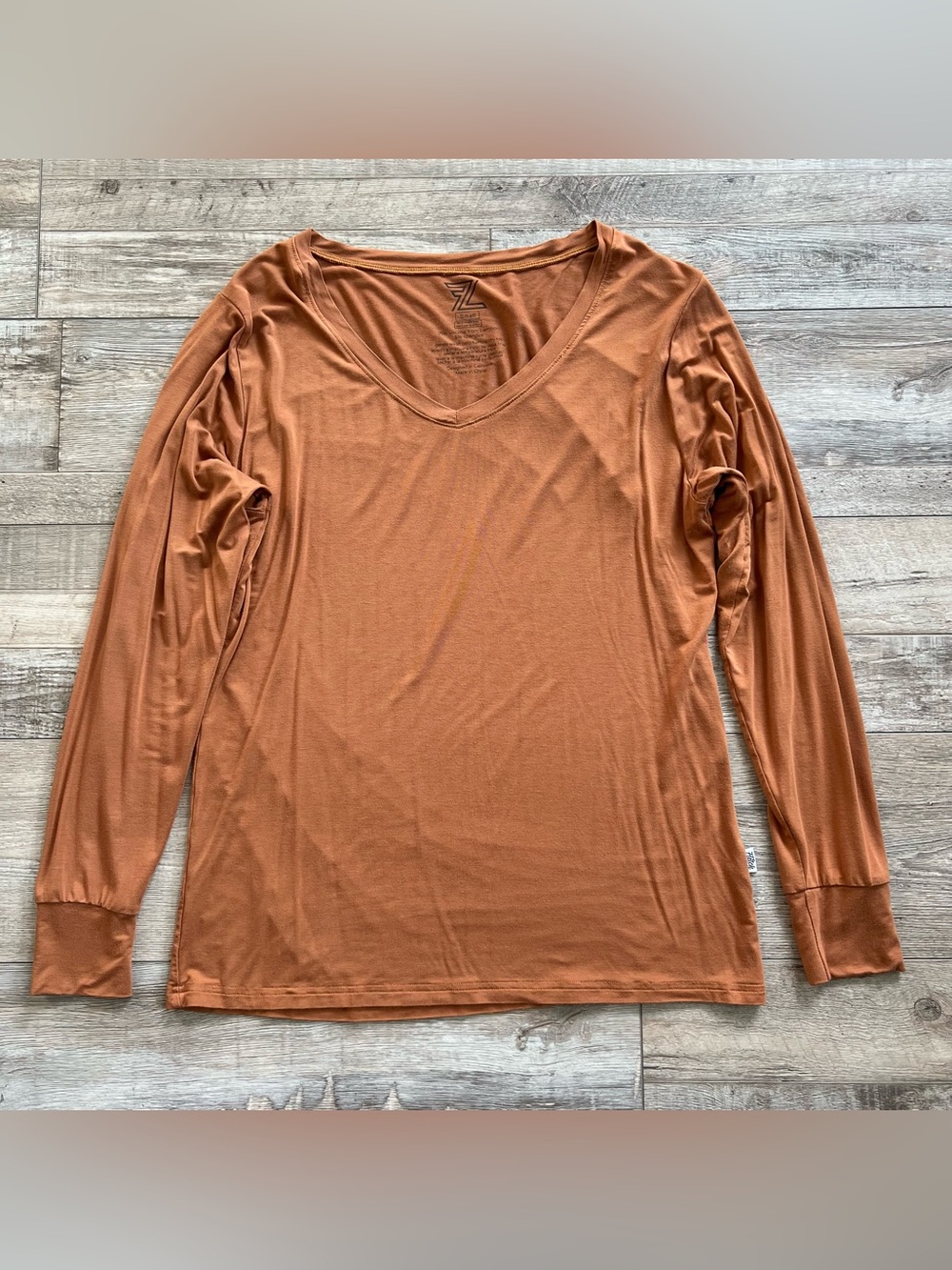 Fletch Women’s Bamboo Long Sleeve V-Neck Top Size Small